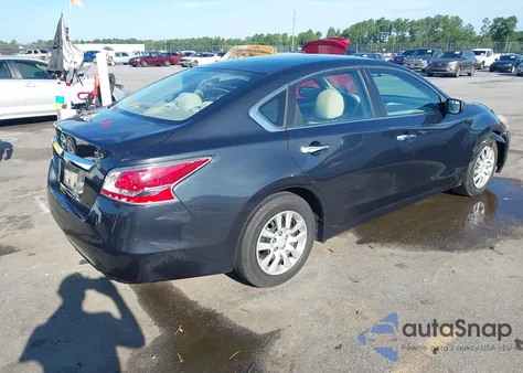 2015 Nissan Altima 2.5 S из США, поврежденный, VIN 1N4AL3AP2FC267663